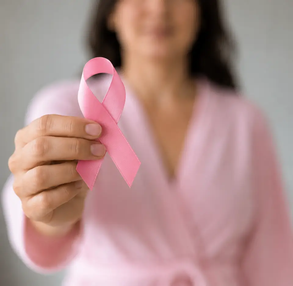 Paciente del Dr. Patricio Canepa antes de someterse a reconstrucción mamaria por cáncer de mama en Querétaro